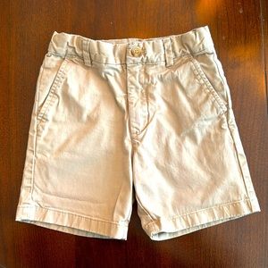 Vineyard Vines 5T Shorts